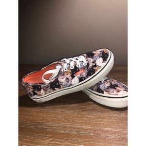 Women’s Cat Vans